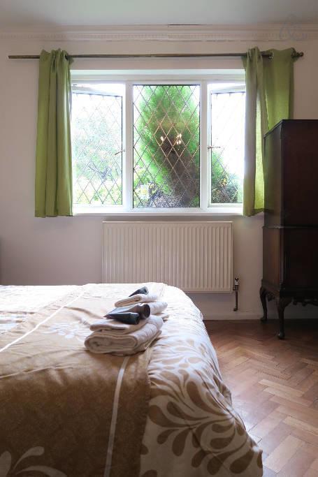 Oyo Guest House Ellipse Whetstone Pokoj fotografie